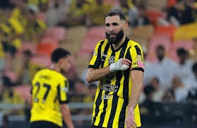 体育博弈里的“控制幻觉巅峰”。（当体育博弈抵达控制幻觉的巅峰）